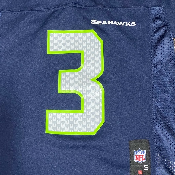 Seattle Seahawks NFL Football Russel Wilson #3 Youth Jersey Size Small 8 - Picture 2 of 4